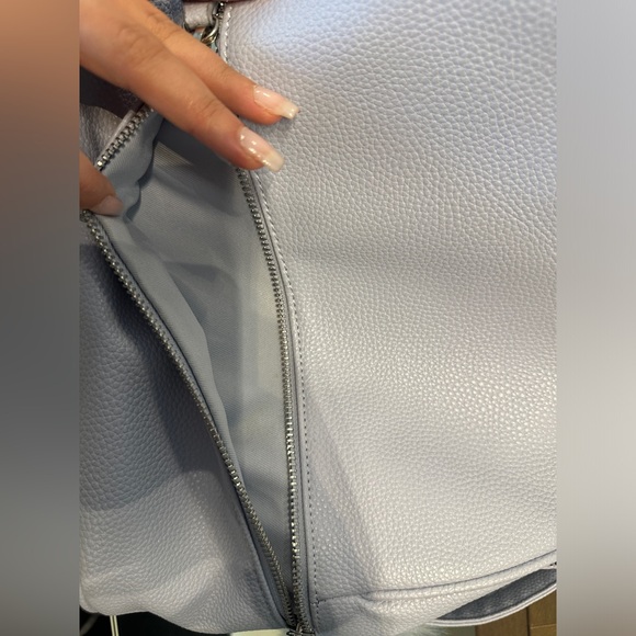 Guess Backpack - Picture 6 of 8